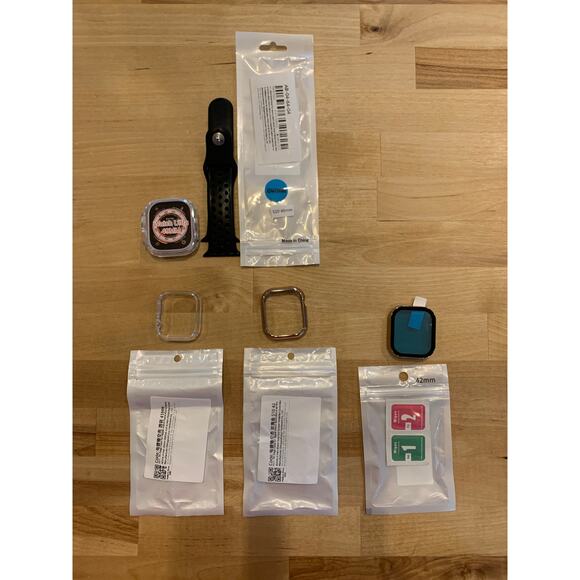 Bundle of Misc Apple Watch Accessories 41 42 49 mm - Picture 1 of 6